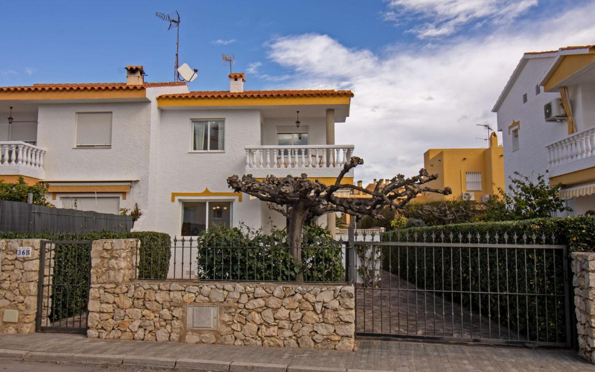 Casa Privada En Primera Linea - Tres Playas Albert Villas 阿尔考斯布里 外观 照片